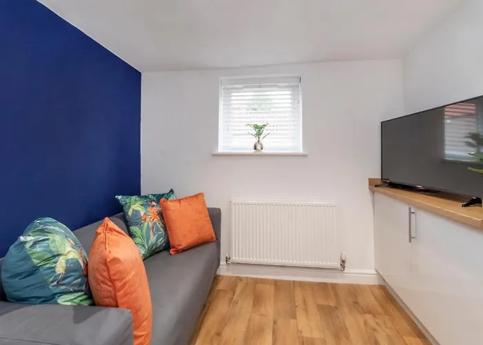 Henry Court Apartment 1